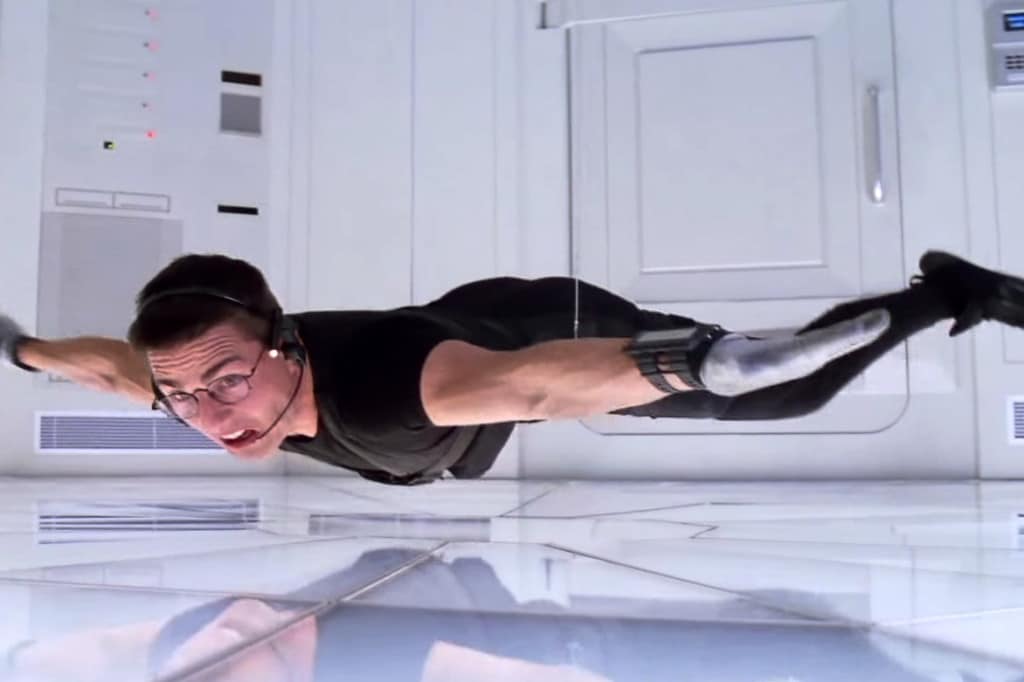 Bekijk deze compilatie van krankzinnige Tom Cruise 'Mission Impossible' stunts Mannenstyle