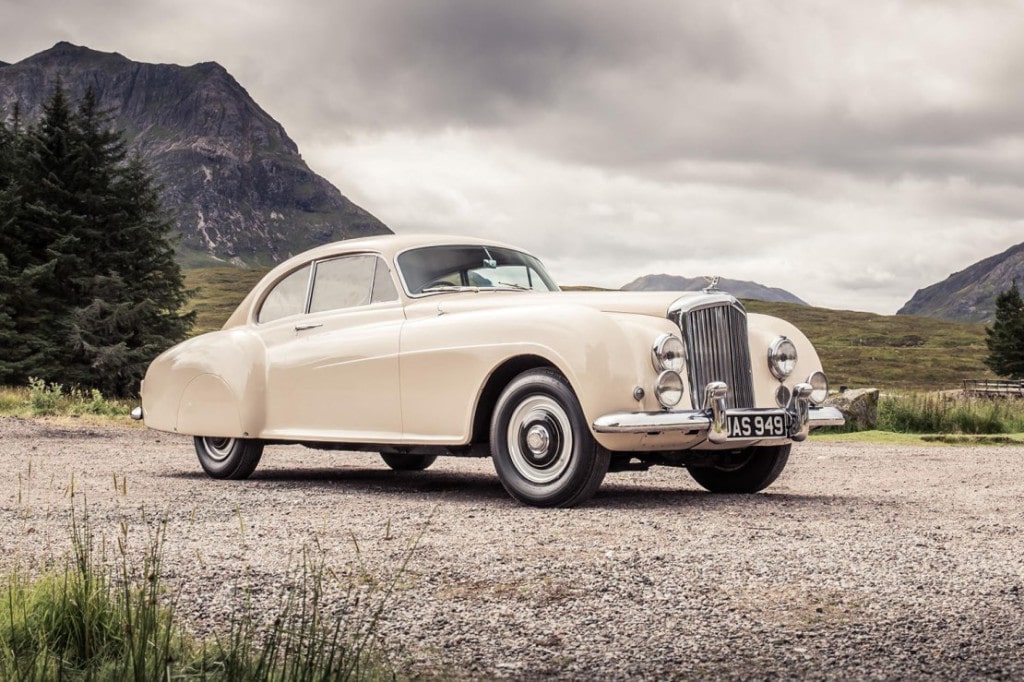 Bentley-1952-Continental-R-Type-retro-auto-mannenstyle-1