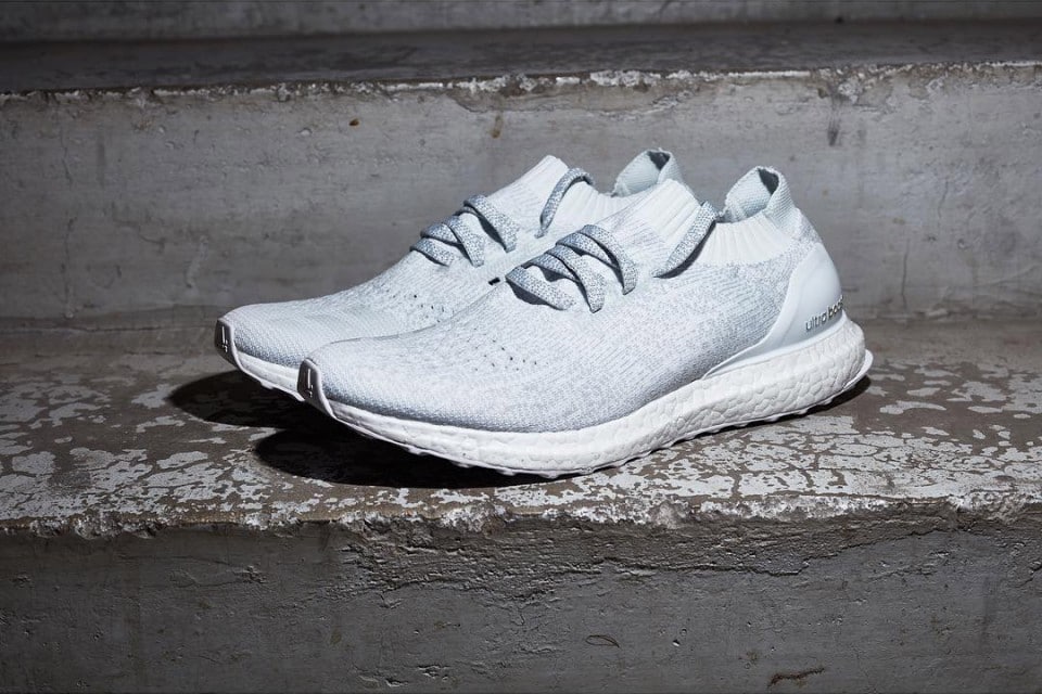 adidas-ultra-boost-uncaged-wit-01