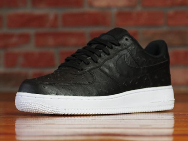 nike-air-force-1-ostrich-skin-sneakers-mannenstyle